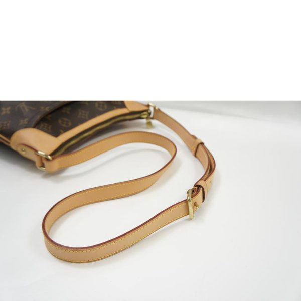 77816 4 Louis Vuitton Odeon PM Monogram