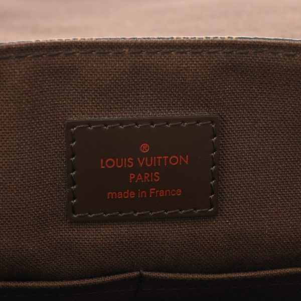 800000122524000 10 Louis Vuitton District Mm Shoulder Bag Monogram Brown