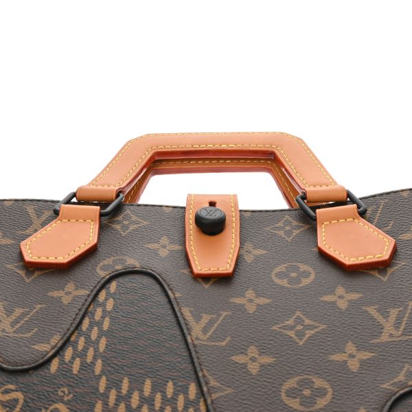 800000122920000 6 Louis Vuitton Giant Nigo Collaboration Damier Handbag Brown