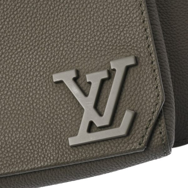 800000123017000 6 Louis Vuitton Aerogram Takeoff Sling Calf Body Bag Khaki