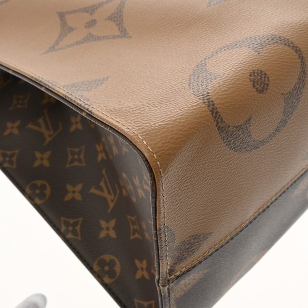 800000123319000 8 Louis Vuitton Giant Reverse On The Go Gm Monogram Tote Bag Brown