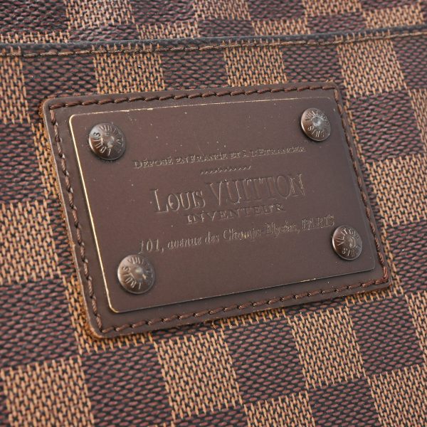 800000123895000 9 Louis Vuitton Damier Pochette Plat Brooklyn Leather Shoulder Bag Brown