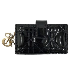 8005001311331 1 Chanel Black Quilted Caviar CC Flap Clutch