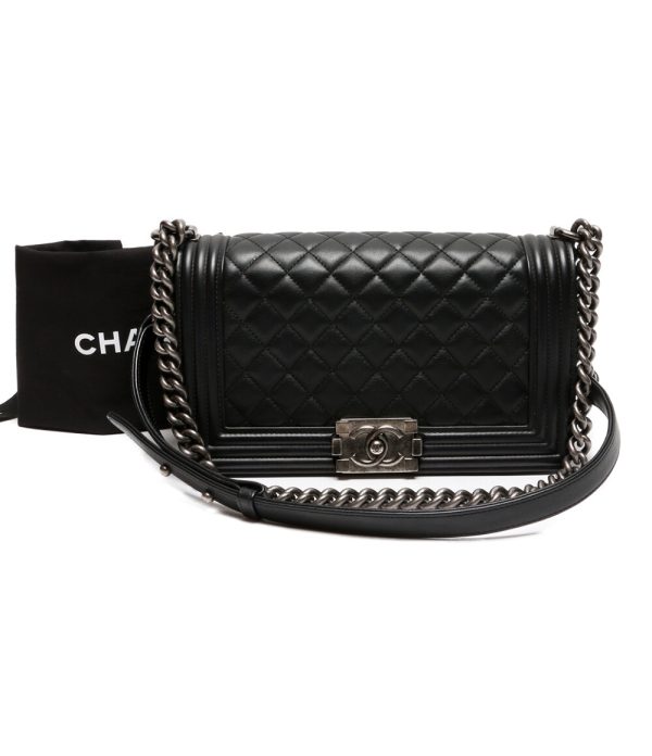 8010110698 1 Chanel Chain Bag Boy Chanel 25 Black