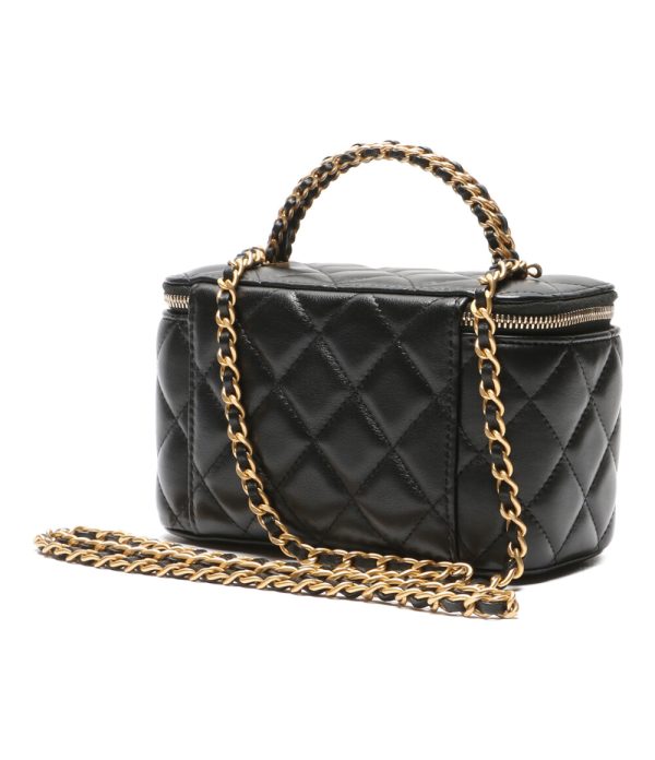 8010111701 3 Chanel Vanity Pouch Matelasse Black