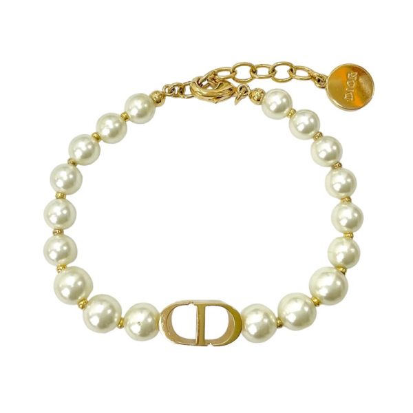 8089 0 Christian Dior 30 Montaigne Metal CD Logo Pearl Bracelet Gold