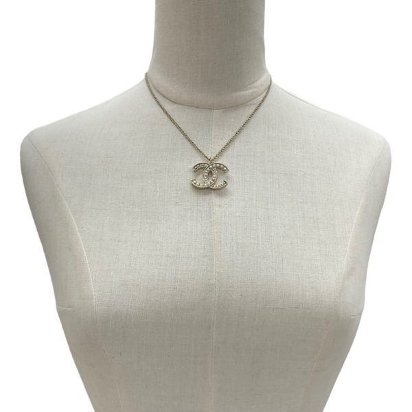 8090 6 Chanel GP Coco Mark Pearl Pendant Necklace Gold White