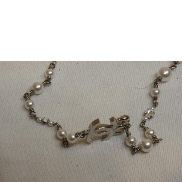 86815 2 Chanel Fake Pearl Necklace