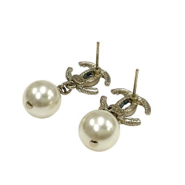 8829 2 Chanel Coco Mark Rhinestone Pearl Earrings Gold