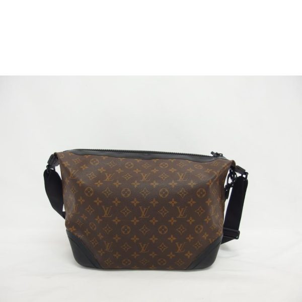 90681 2 Louis Vuitton Waterproof Messenger Monogram Bag Brown