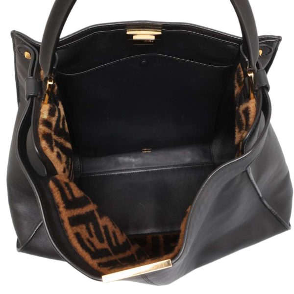 9318809 06 FENDI handbag peekaboo