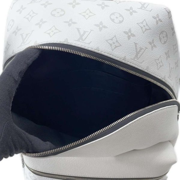 9361379 06 Louis Vuitton Discovery Backpack PM White