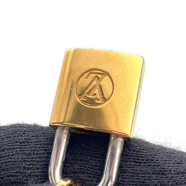 9370104 06 Louis Vuitton Lock Me Padlock Lock Motif Long Necklace Gold