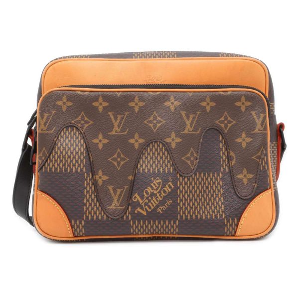 9441316 01 Louis Vuitton Nile Messenger PM Shoulder Bag Black