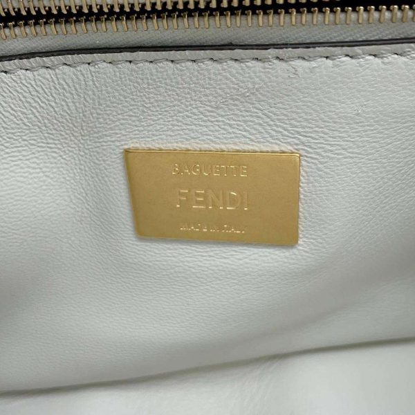 9445383 15 FENDI Midi Chain Shoulder Bag