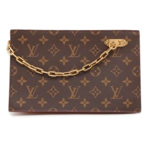 9447660 01 Louis Vuitton On the Go MM Reverse Monogram Brown