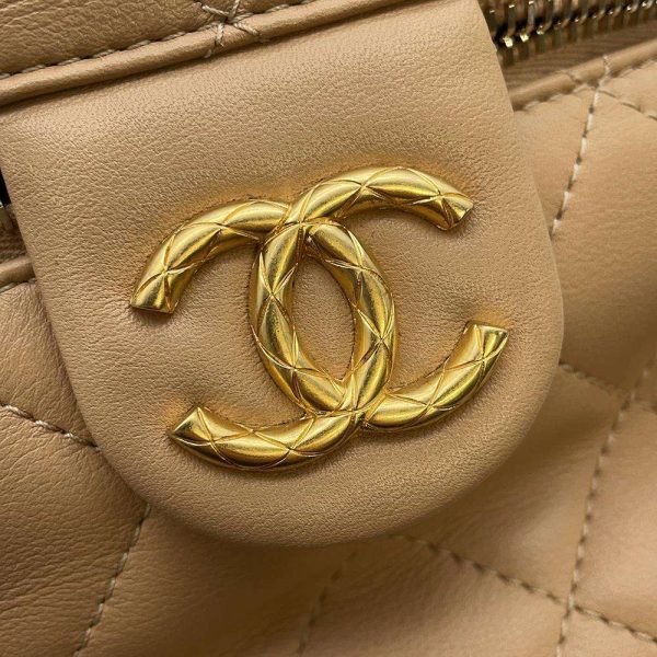 9464162 08 Chanel Matelasse Vanity Coco Mark Shoulder Bag Beige