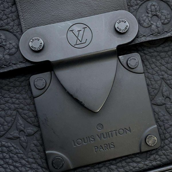 9479432 11 Louis Vuitton S Lock Sling Bag Black