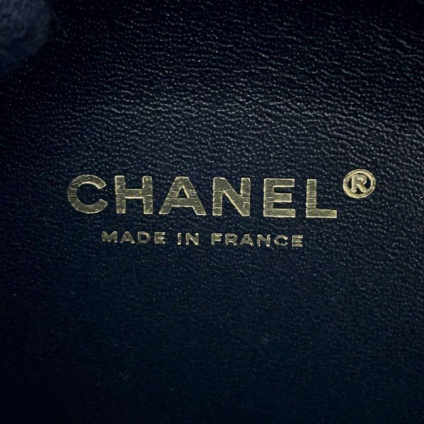 9535923 12 Chanel Chain Shoulder Bag La Pausa V Stitch Leather Black