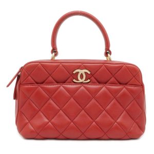 9535961 01 Louis Vuitton Scarlet Vernis Epi Monogram Canvas Spring Street