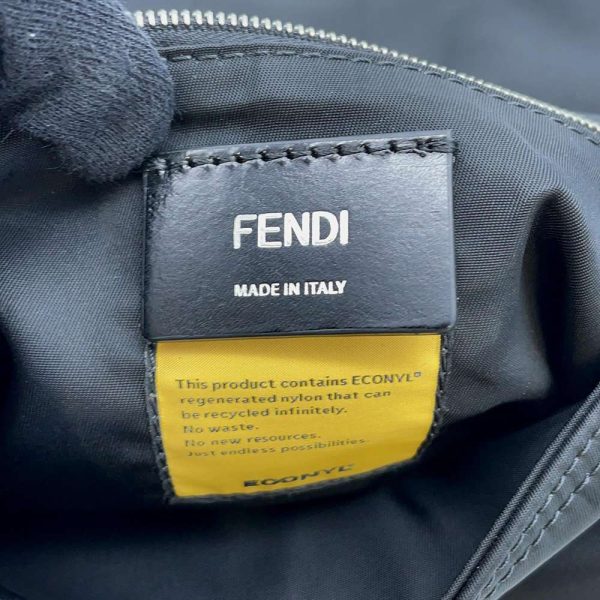 9536593 11 FENDI Bucket Messenger Shoulder Bag Black