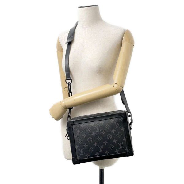 9551121 04 Louis Vuitton Soft Trunk shoulder bag Black