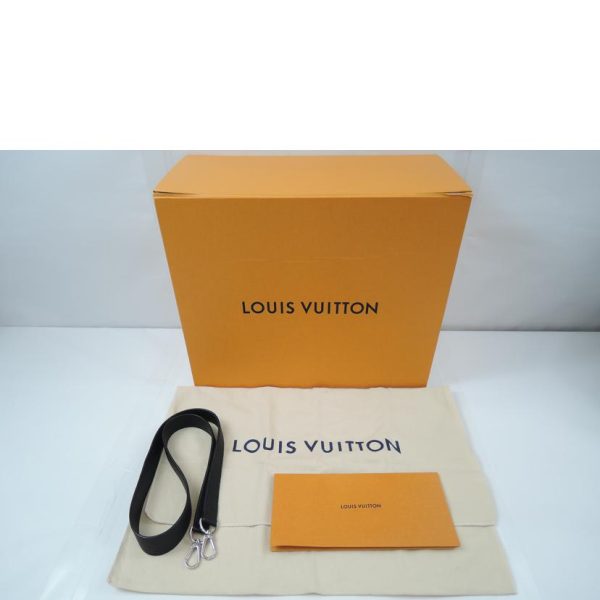 98382 6 Louis Vuitton Babylon Mahina Bag Noir