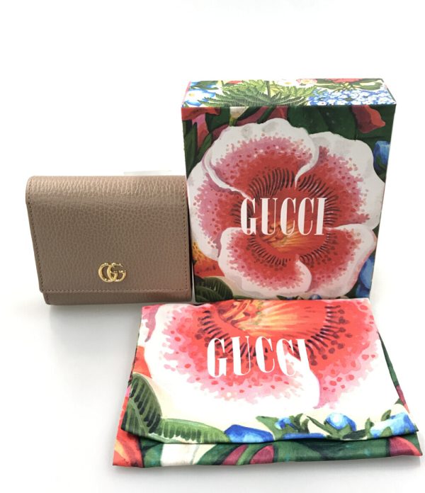 a174952004 6 Gucci Bifold Wallet Beige