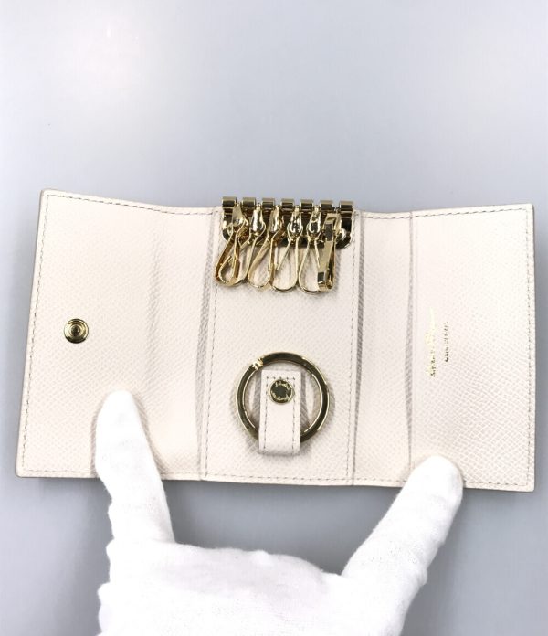 a176566038 3 Salvatore Ferragamo 6 key Case Vala White