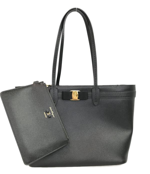 a177098023 1 Salvatore Ferragamo Tote Bag Vara Black