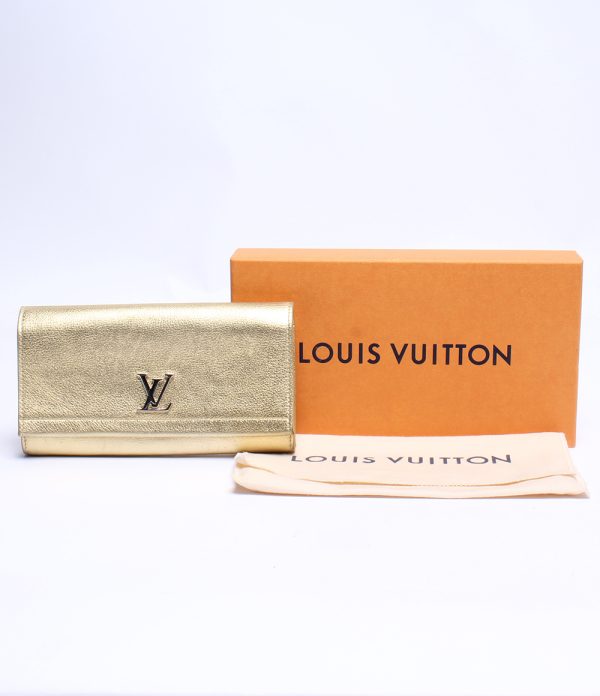 a181106008 8 Louis Vuitton Wallet Portefeuille Lock Me Gold