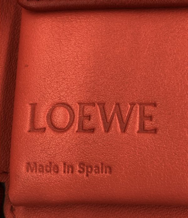 a182042006 4 Loewe Round Zipper Bifold Wallet Red