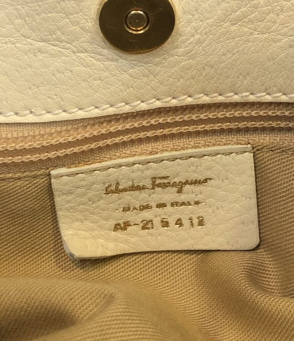 a183125004 4 Salvatore Ferragamo Leather Handbag Gancini White