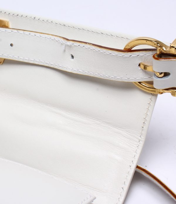 a184041005 6 Salvatore Ferragamo 2way Shoulder Handbag White