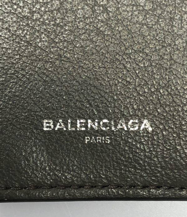 abo0047483 4 Balenciaga 6 Key Case Paper Gray