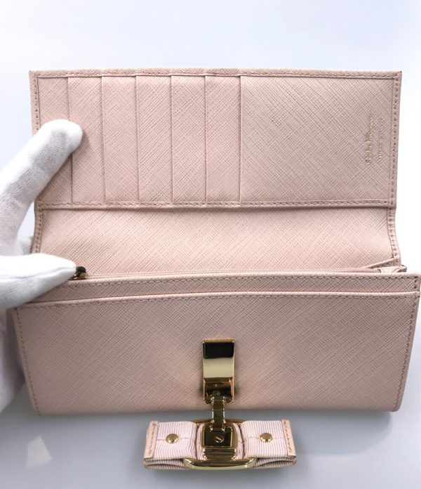 abo0062558 3 Salvatore Ferragamo Long Wallet Vara Pink