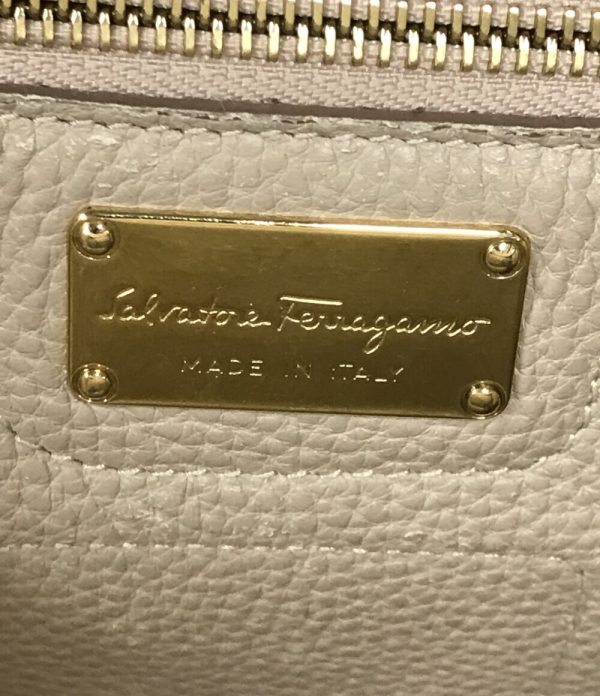 abo0070145 4 Salvatore Ferragamo 2way Handbag Shoulder Beige