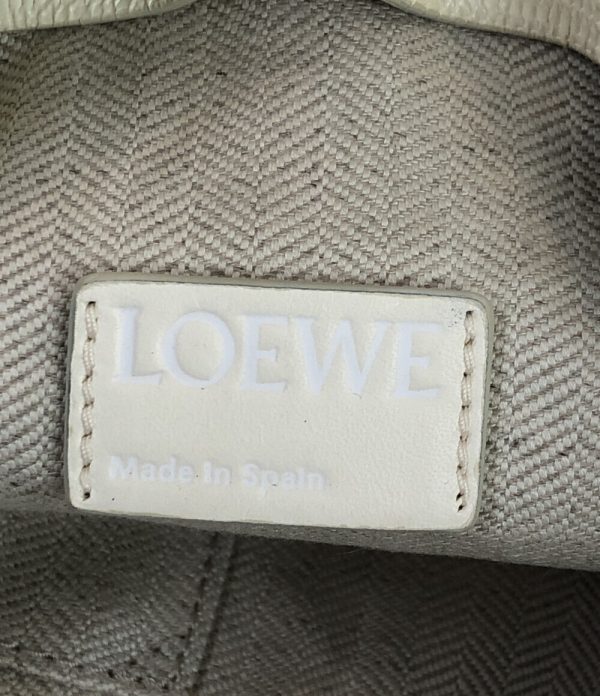 aol0118711 4 Loewe Clutch Bag White