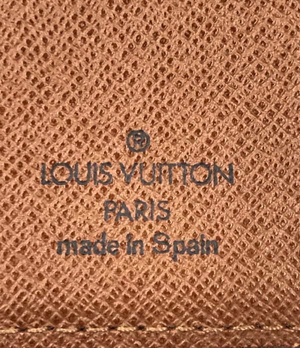 aol0123668 4 Louis Vuitton Notebook Cover Agenda PM Brown