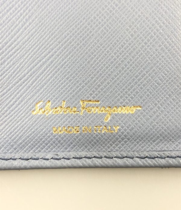 aol0125229 4 Salvatore Ferragamo Long Wallet Vara Blue