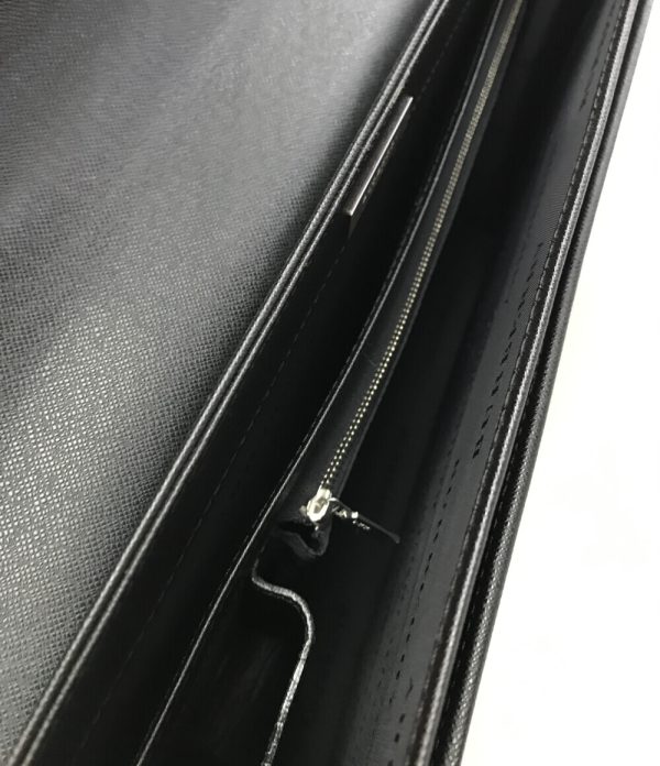 ati0307775 3 Burberry London Briefcase Black