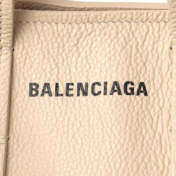 bl67279315yun9560 7 Balenciaga Everyday Tote Bag Leather Beige