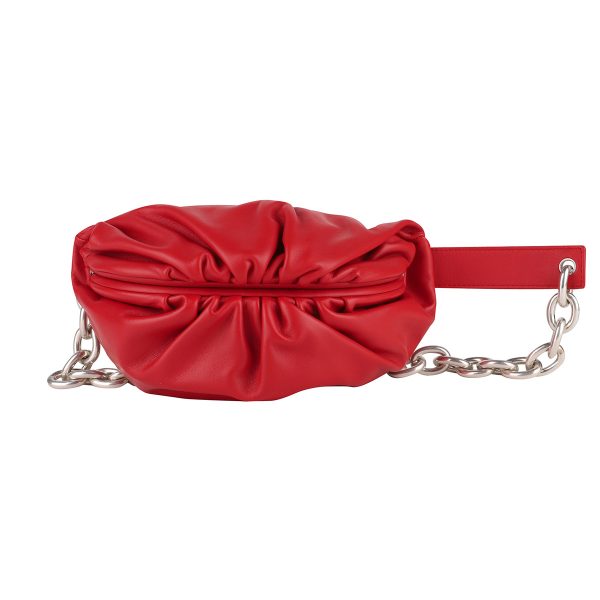 bo651445vcp418823 1 BOTTEGA VENETA The Chain Leather Pouch Leather Red