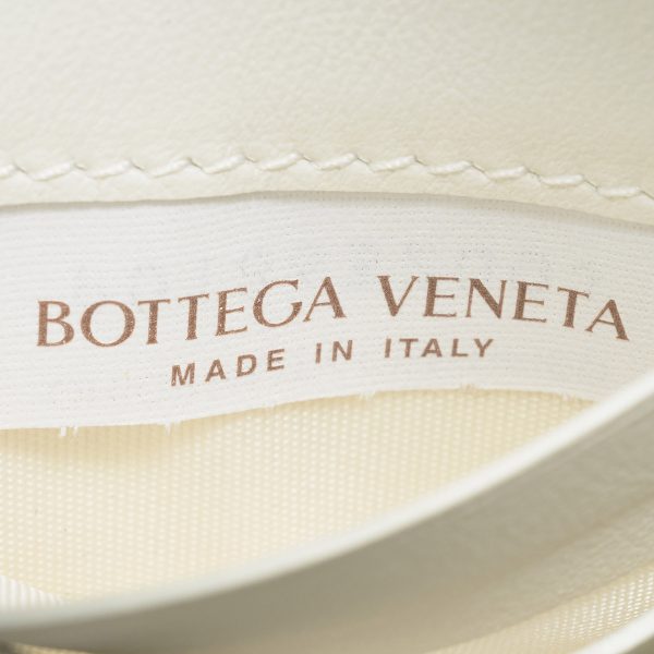 bo651447vcpi49006 7 BOTTEGA VENETA Twist Lock Continental Wallet Leather White