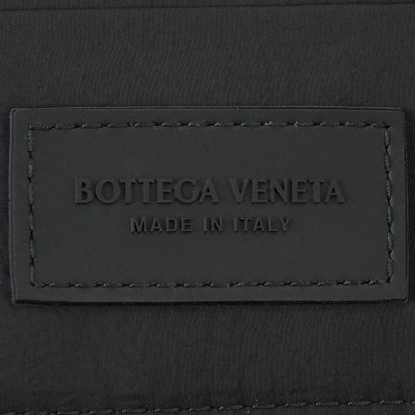 bo680439v1dw28803 9 BOTTEGA VENETA Intrecciato Rubber MINI ZIP WALLET Leather Black