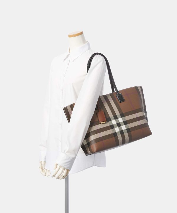 bur0000001100 8 Burberry Check Print Celebration Outing Casual Shoulder Bag Brown