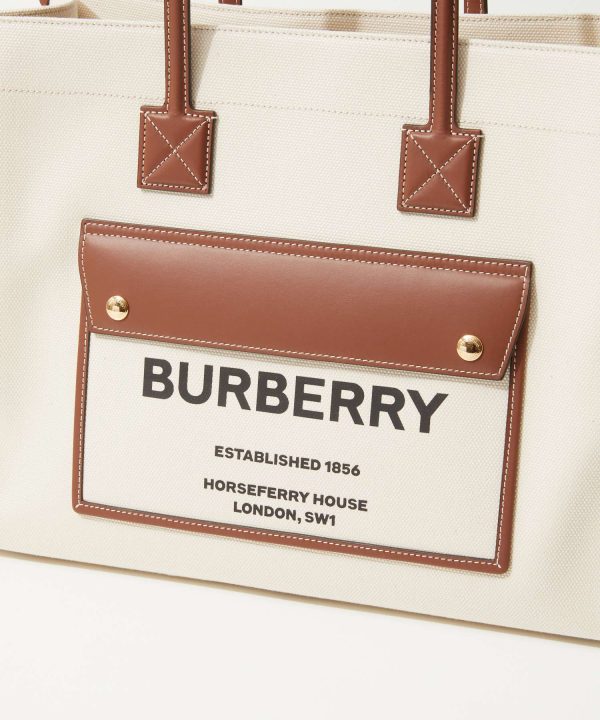 bur0000001115 4 Burberry Medium Logo Casual Leather Shoulder Bag Tan