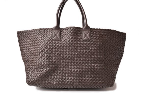 bv 19 051 2 Bottega Veneta Hippo GM Tote Bag Dark Brown