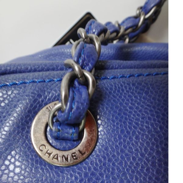 c1000560 005 Chanel Matelasse Caviar Chain Shoulder Bag Blue