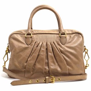 c8049 1 Gucci GG Supreme Les Pommes Small Tote Bag Beige